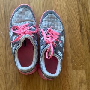 Nike Free Run 2 Shield Gray/Pink Size 8